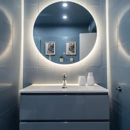 Trilo Superior Vicino Stazione Metro Atp Torino